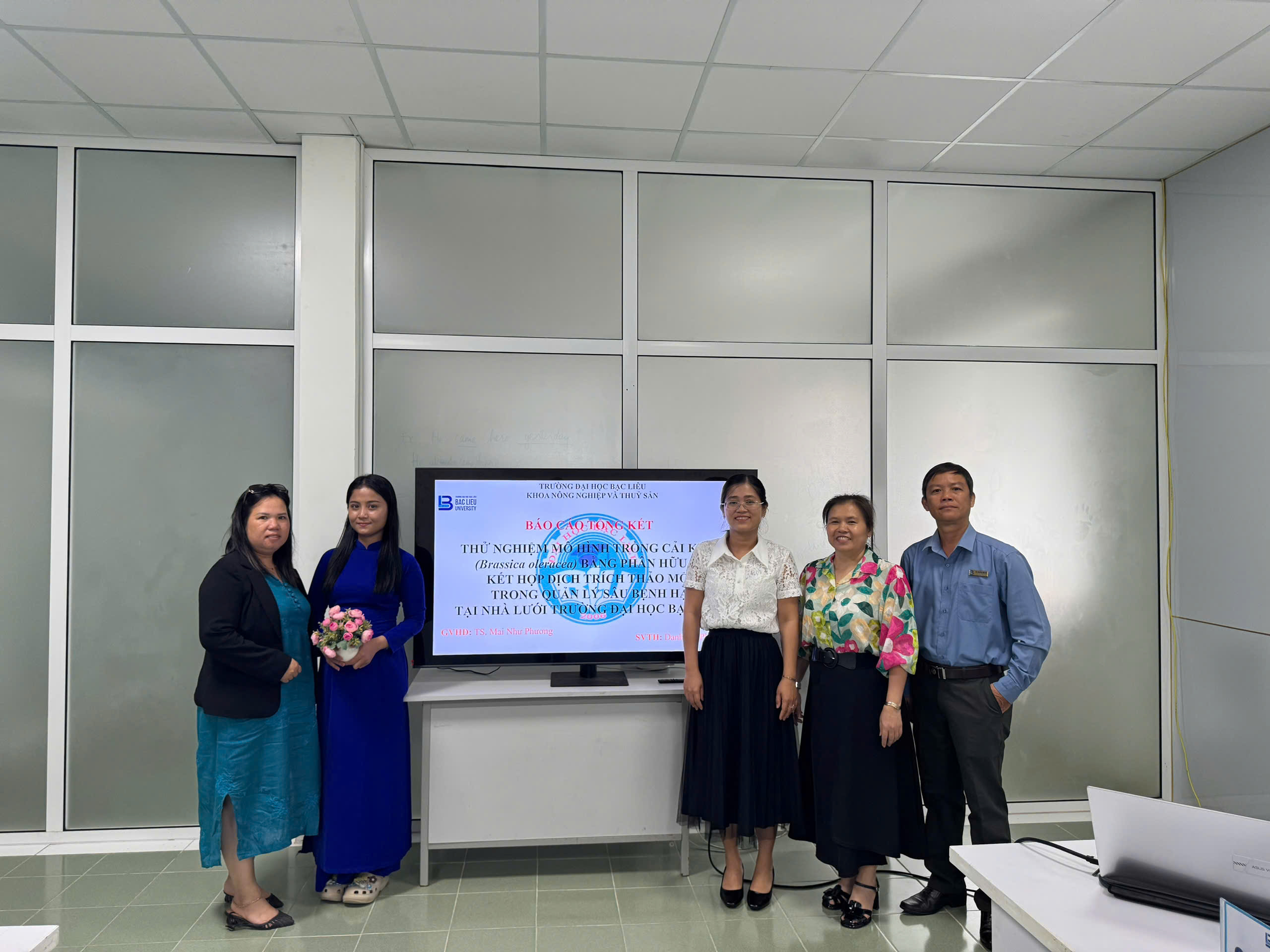 SINH VIÊN DANH THỊ PHIAL, KHOA NÔNG NGHIỆP VÀ THỦY SẢN BÁO CÁO NGHIỆM THU ĐỀ TÀI NGHIÊN CỨU KHOA HỌC NĂM HỌC 2025 - 2026 LĨNH VỰC BẢO VỆ THỰC VẬT